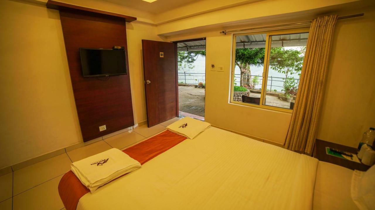 Mount Valley Resort - A Secluded Getaway Munnar Exterior photo